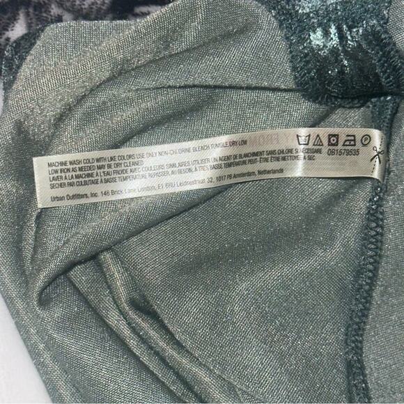 Free People Intimately Women’s Velvet Cowl Neck Tank Top Size S Evergreen NWT - Picture 6 of 10